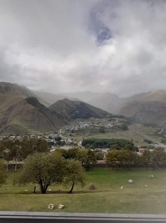 Bana Hotel Kazbegi Ngoại thất bức ảnh