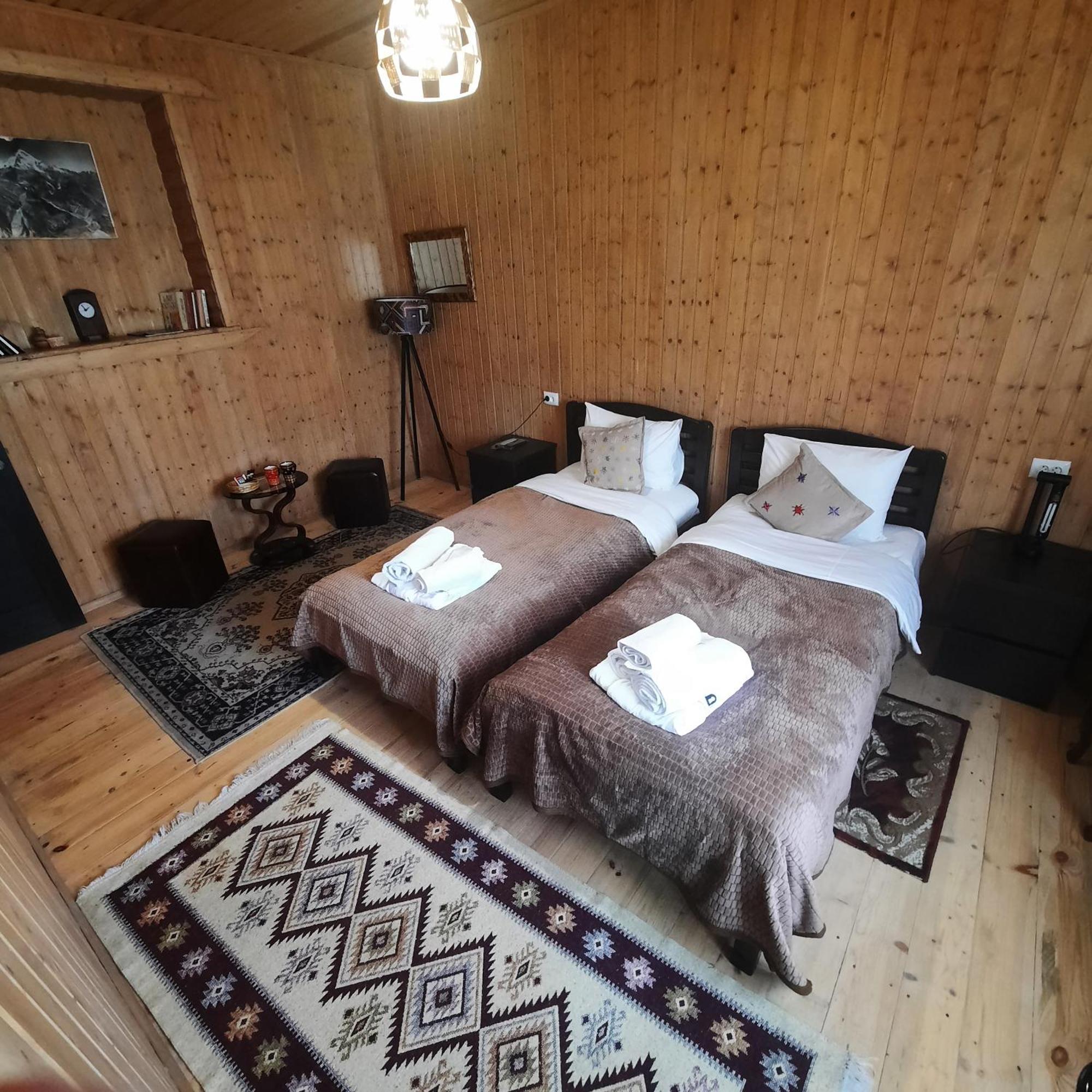 Bana Hotel Kazbegi Ngoại thất bức ảnh
