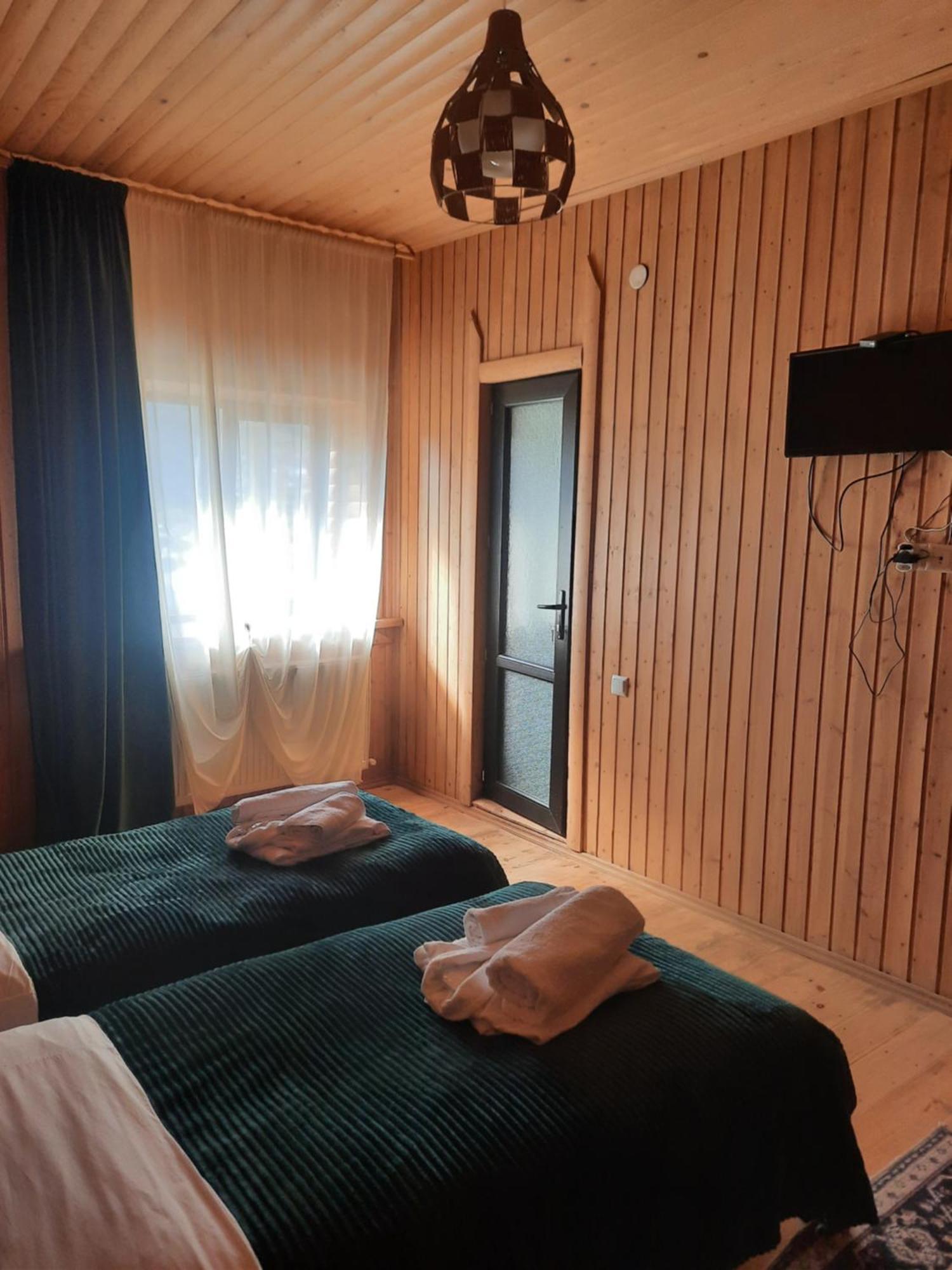 Bana Hotel Kazbegi Ngoại thất bức ảnh