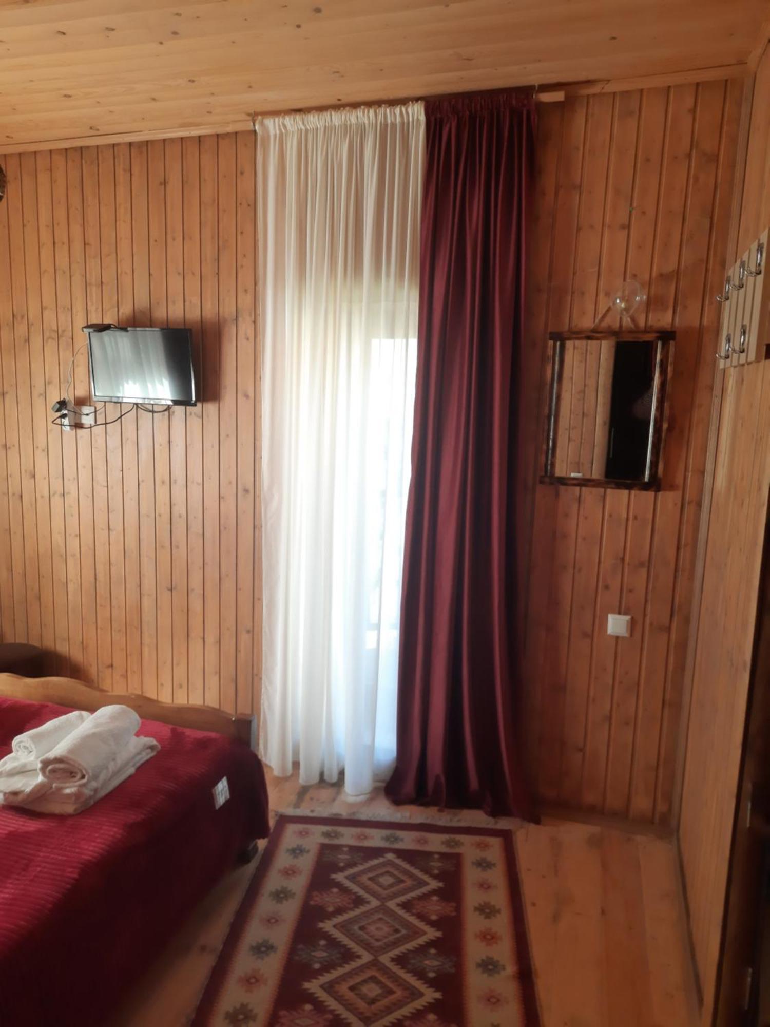 Bana Hotel Kazbegi Ngoại thất bức ảnh