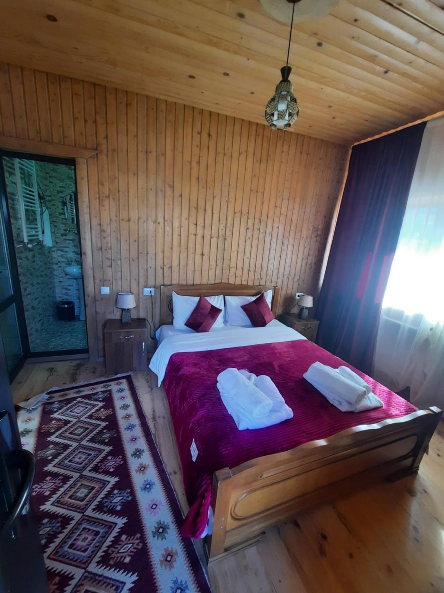 Bana Hotel Kazbegi Ngoại thất bức ảnh