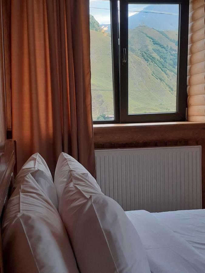 Bana Hotel Kazbegi Ngoại thất bức ảnh