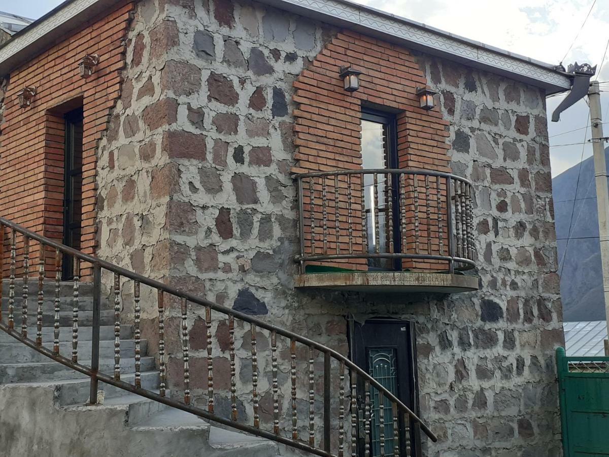Bana Hotel Kazbegi Ngoại thất bức ảnh